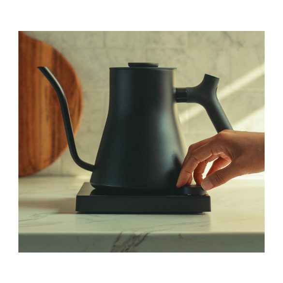 Fellow Stagg EKG Pro - PID thermostatic electric water heater jug 900 ml - black